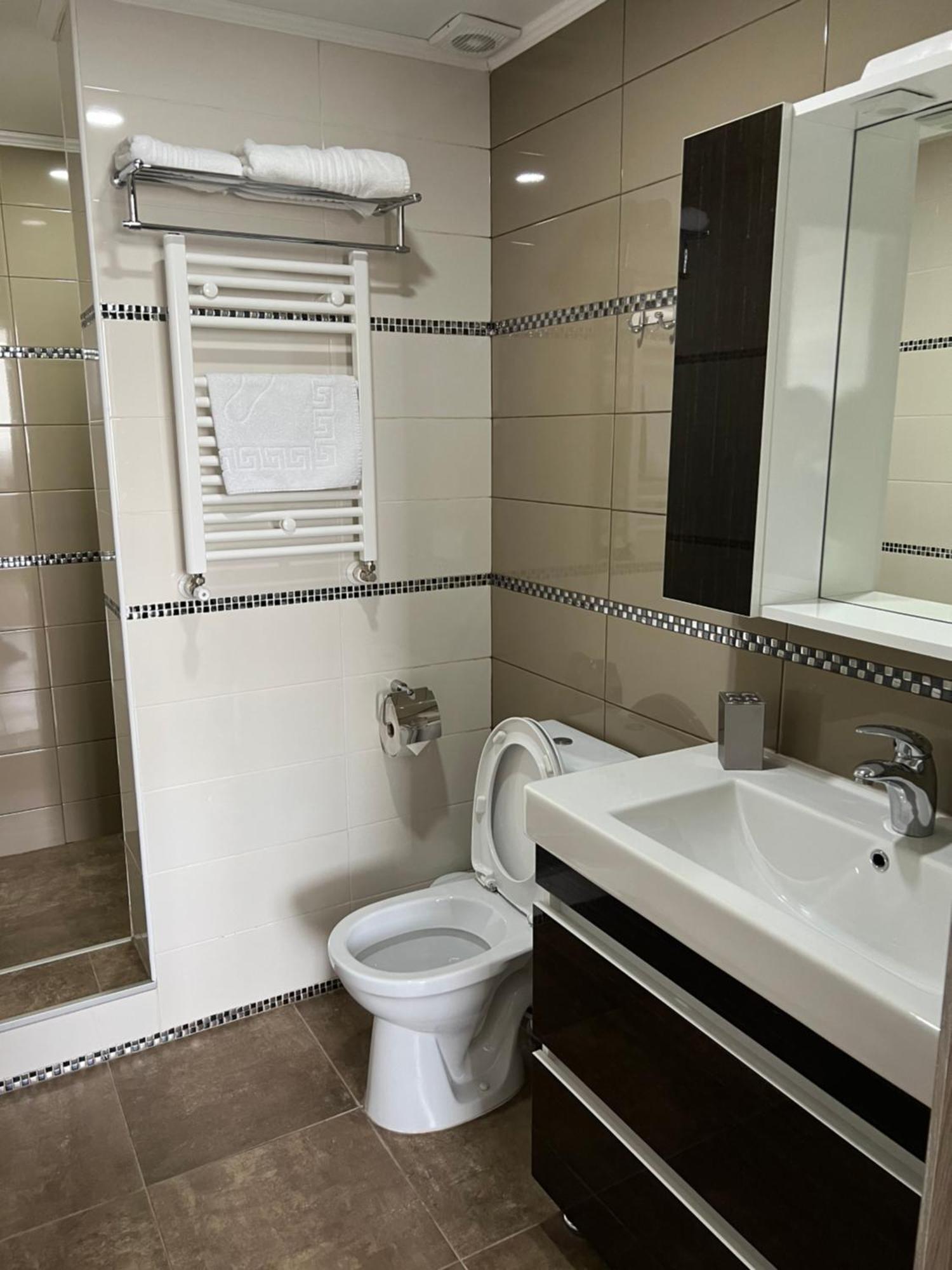 Elite Hotel Balti Ngoại thất bức ảnh